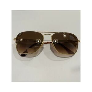 Ray-Ban Sunglasses Caravan with Brown Gradient Lenses
